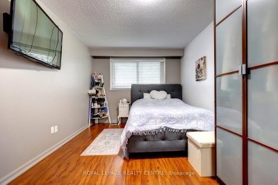3025 Cedarglen Mississauga,ON L5C 2V7 — Photo 25