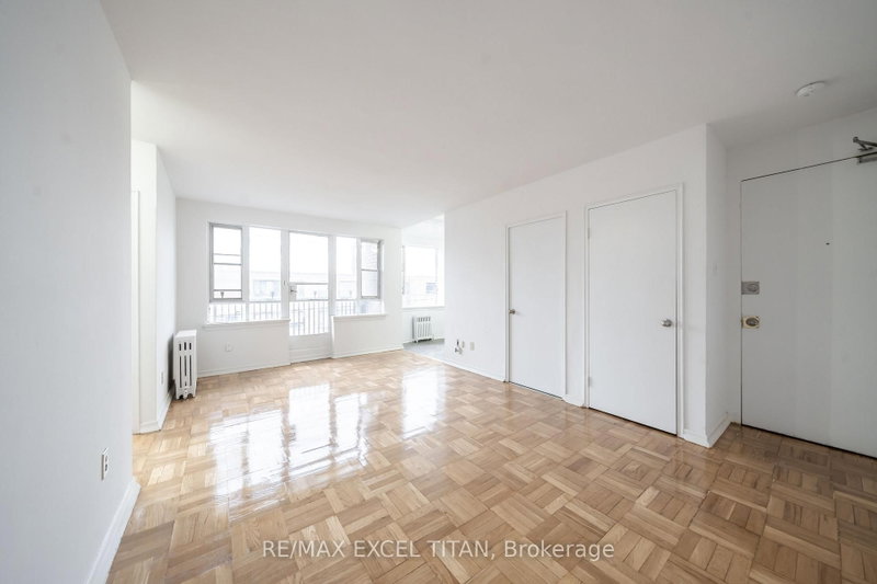 103 - 2507 Eglinton Avenue W