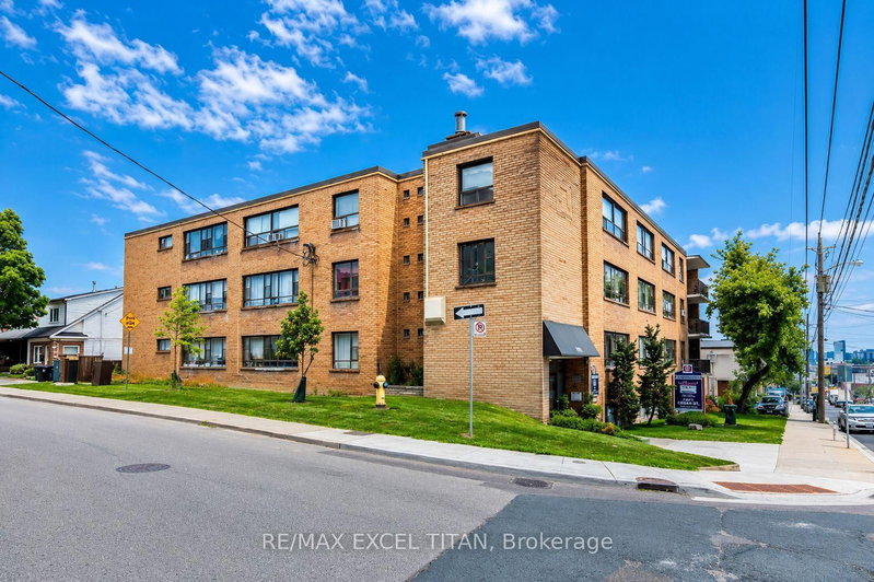 308 - 2515 Eglinton Avenue W