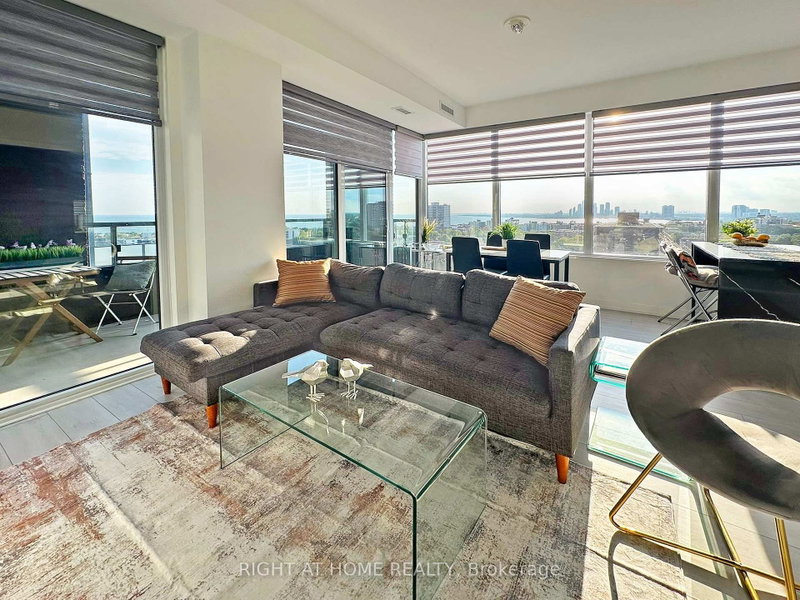 LPH12 - 270 Dufferin Street