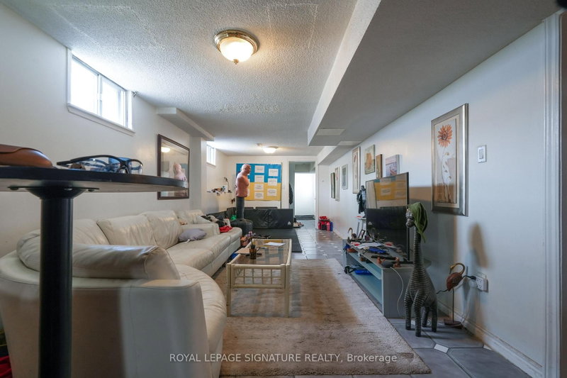 Room #3 - 674 Abana Road