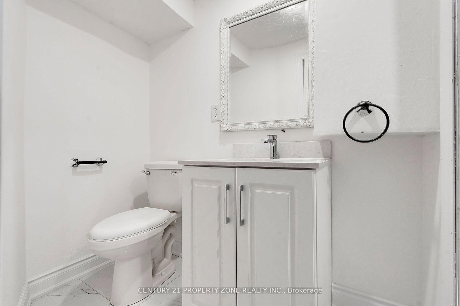 96 Centre Street N • Brampton, ON photo 18
