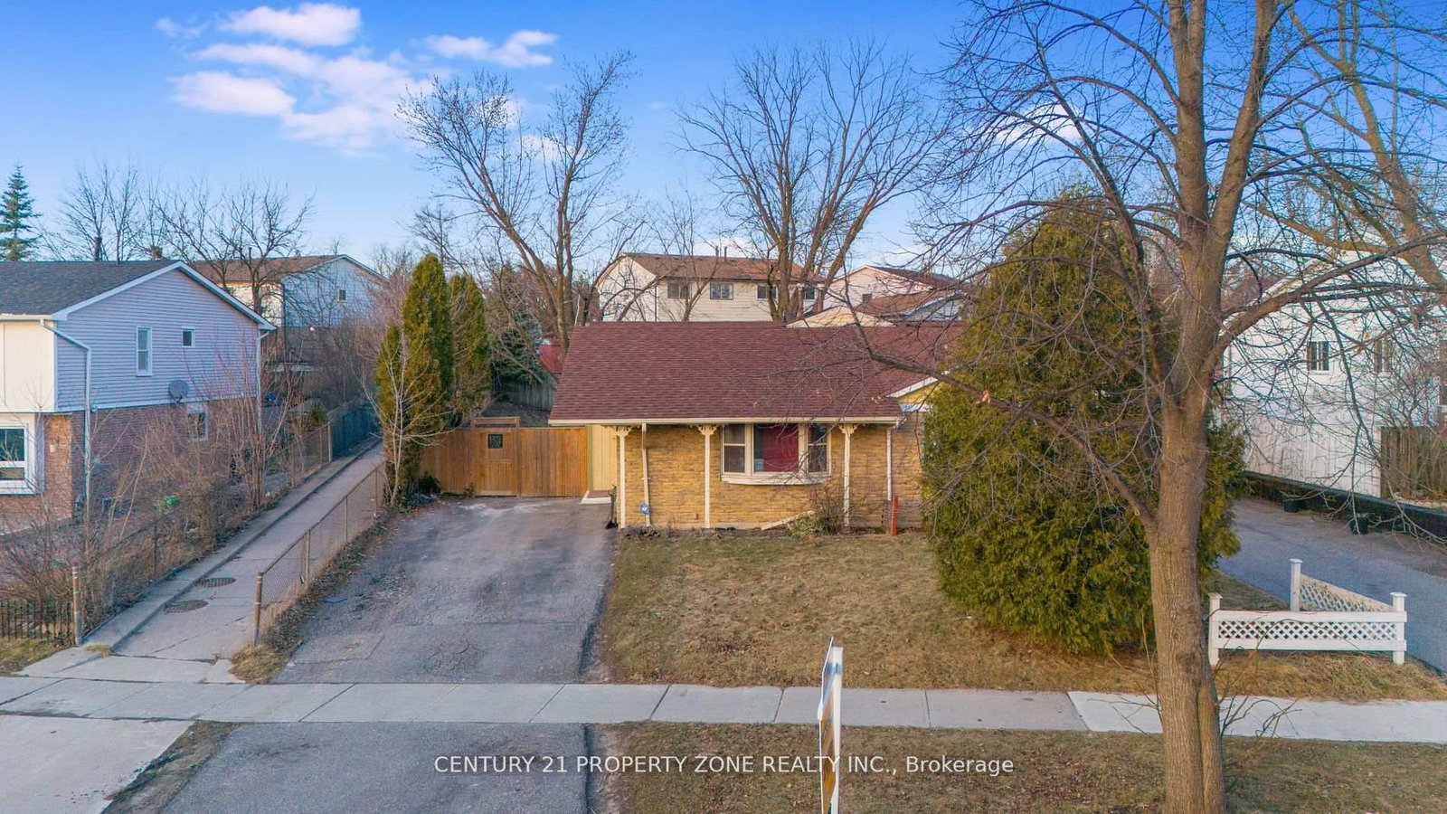 96 Centre Street N • Brampton, ON photo 20