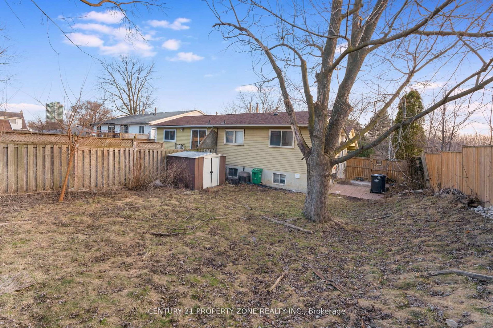 96 Centre Street N • Brampton, ON photo 25