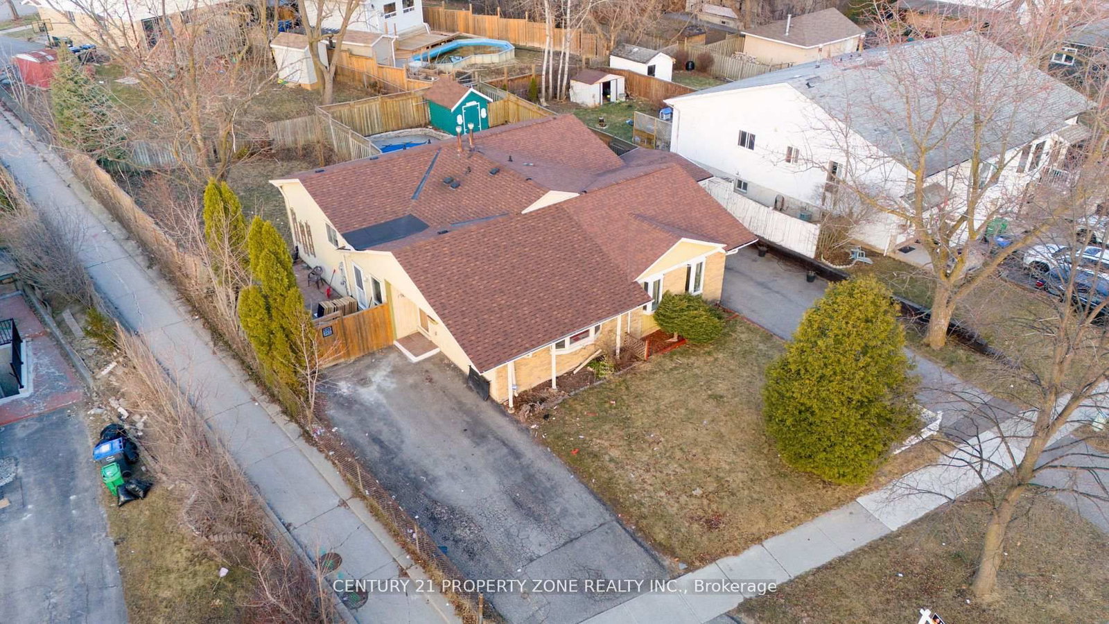 96 Centre Street N • Brampton, ON photo 30
