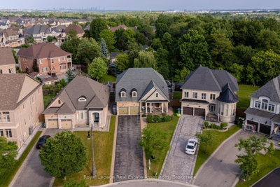 20 Cannington Crescent • Brampton, ON photo 2