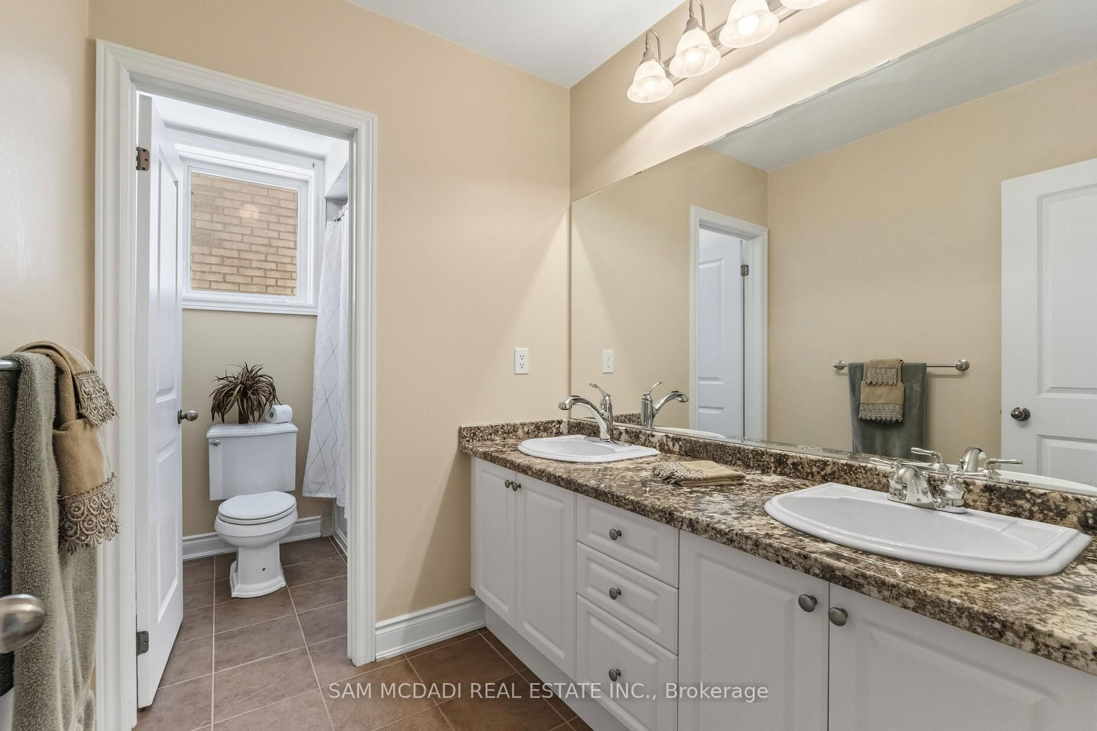 15 Eaglesprings Crescent • Brampton, ON photo 22
