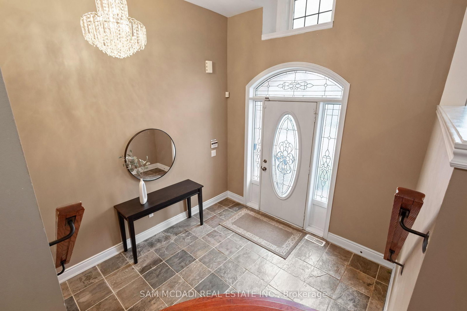 15 Eaglesprings Crescent • Brampton, ON photo 4