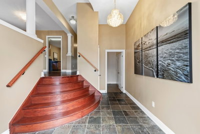 15 Eaglesprings Crescent • Brampton, ON photo 5