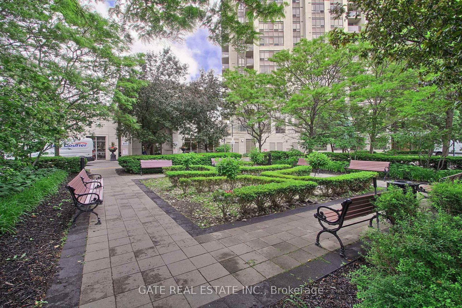 700 Humberwood Boulevard • #PH31 • Toronto, ON photo 28
