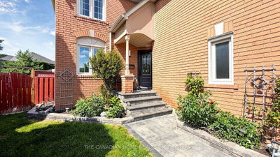 68 Banington Crescent • Brampton, ON photo 3