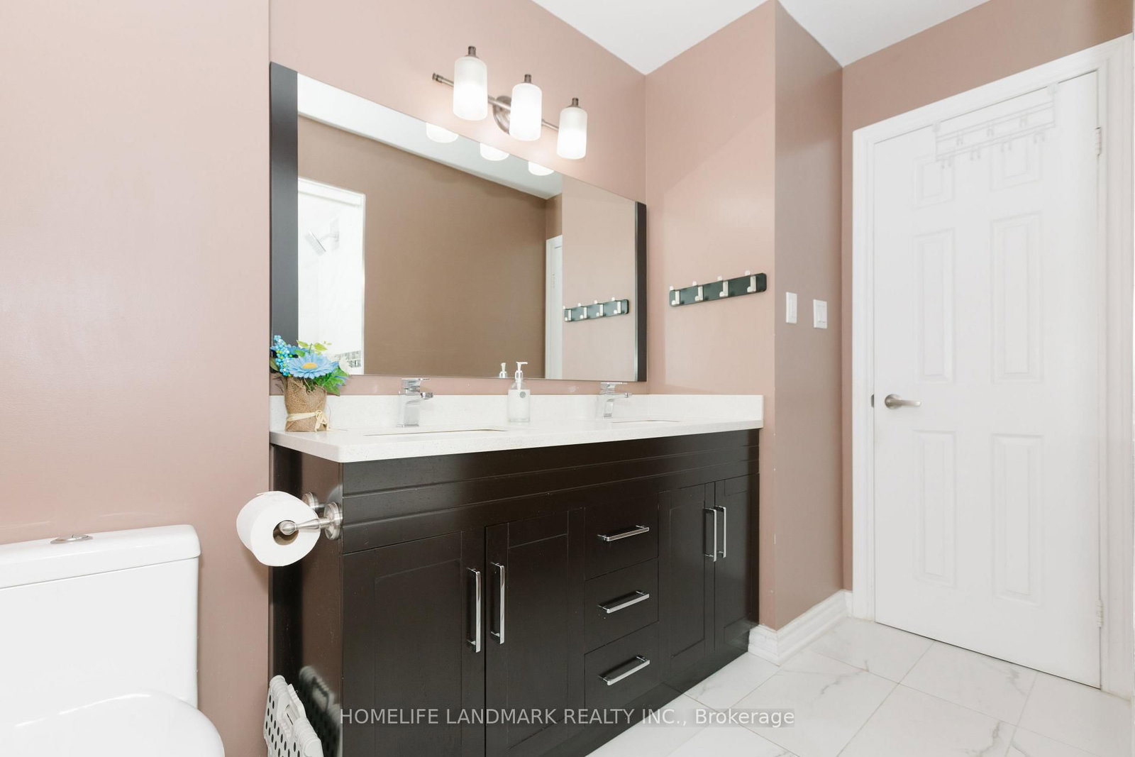 2419 Cashmere Avenue • Mississauga, ON photo 13