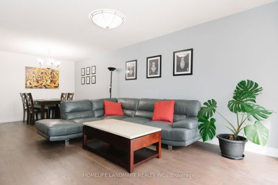2419 Cashmere Avenue • Mississauga, ON photo 5