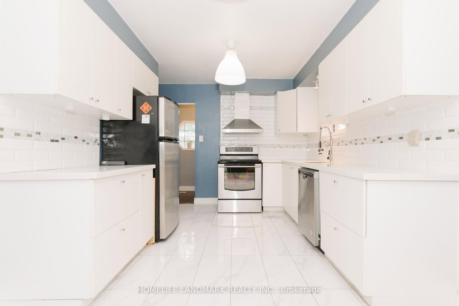 2419 Cashmere Avenue • Mississauga, ON photo 8