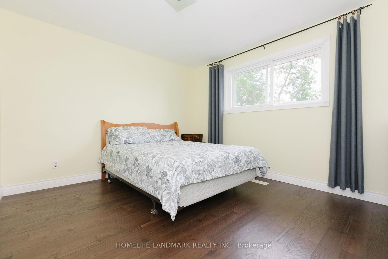 2419 Cashmere Avenue • Mississauga, ON photo 9