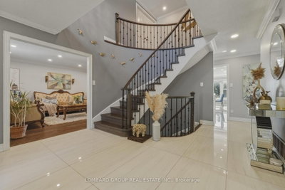 10 Whitmore Court • Brampton, ON photo 3