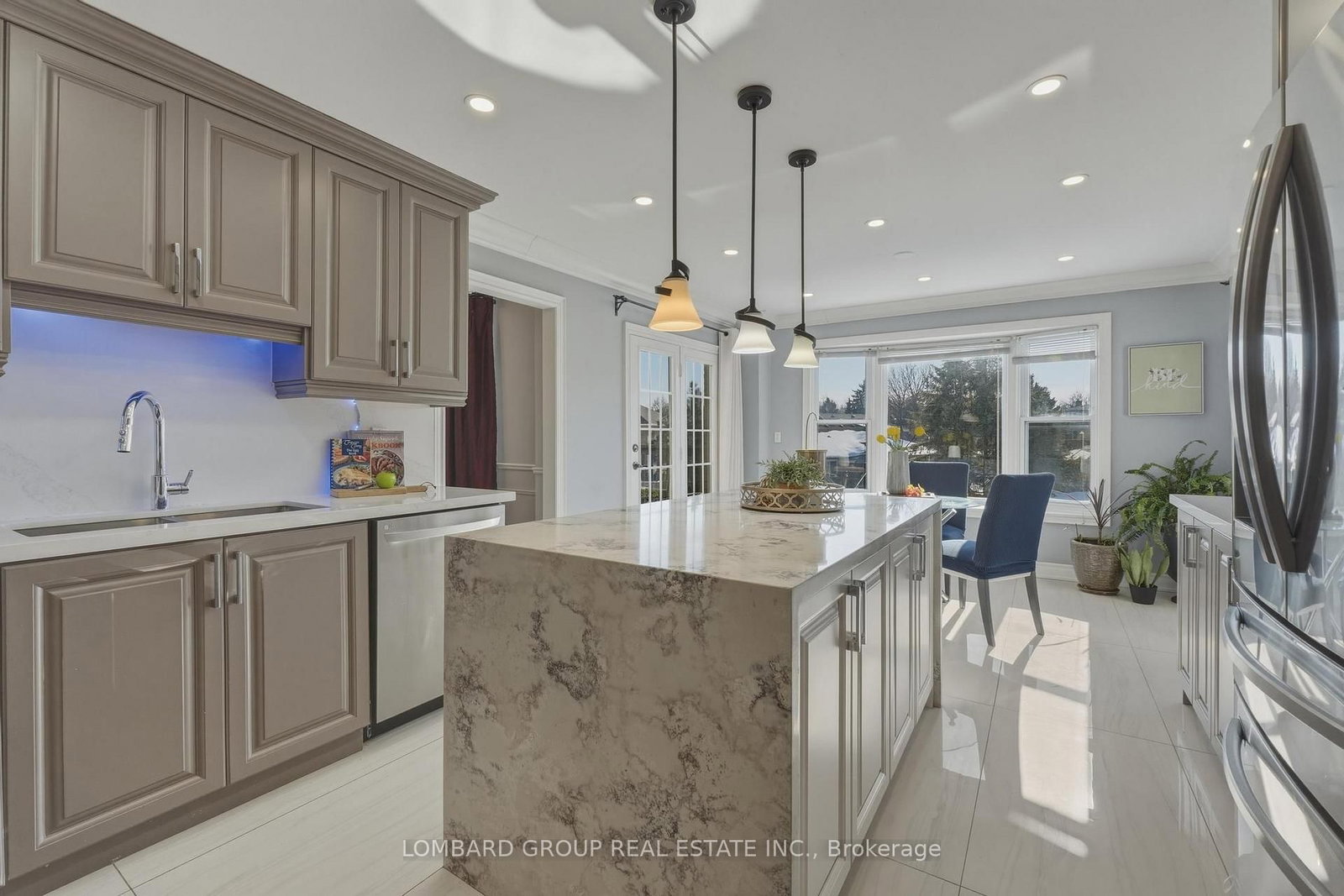 10 Whitmore Court • Brampton, ON photo 6