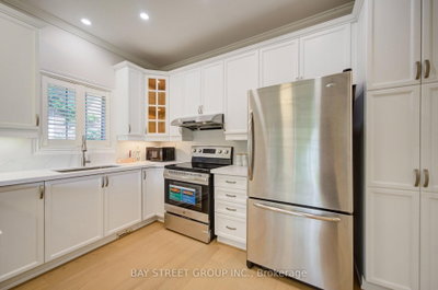 2422 Hertfordshire Oakville,ON L6H 7M5 — Photo 16