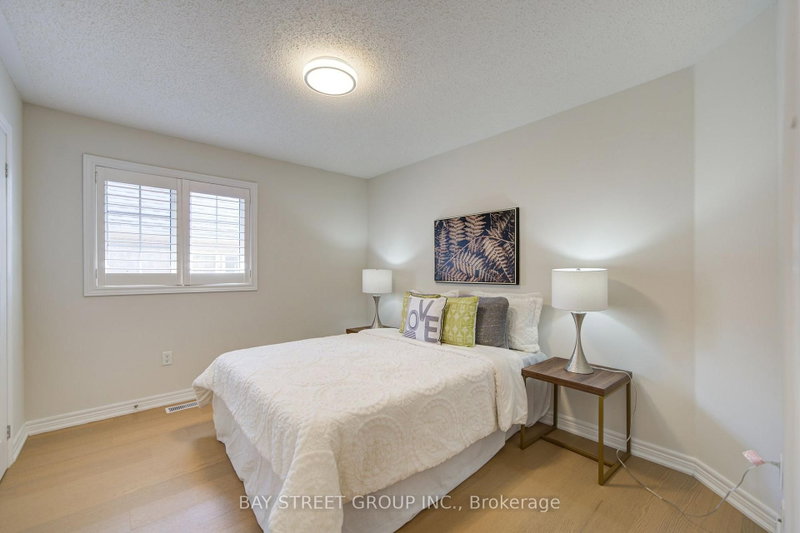 2422 Hertfordshire Oakville,ON L6H 7M5 — Photo 39