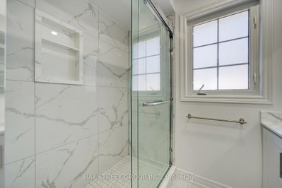 2422 Hertfordshire Oakville,ON L6H 7M5 — Photo 42