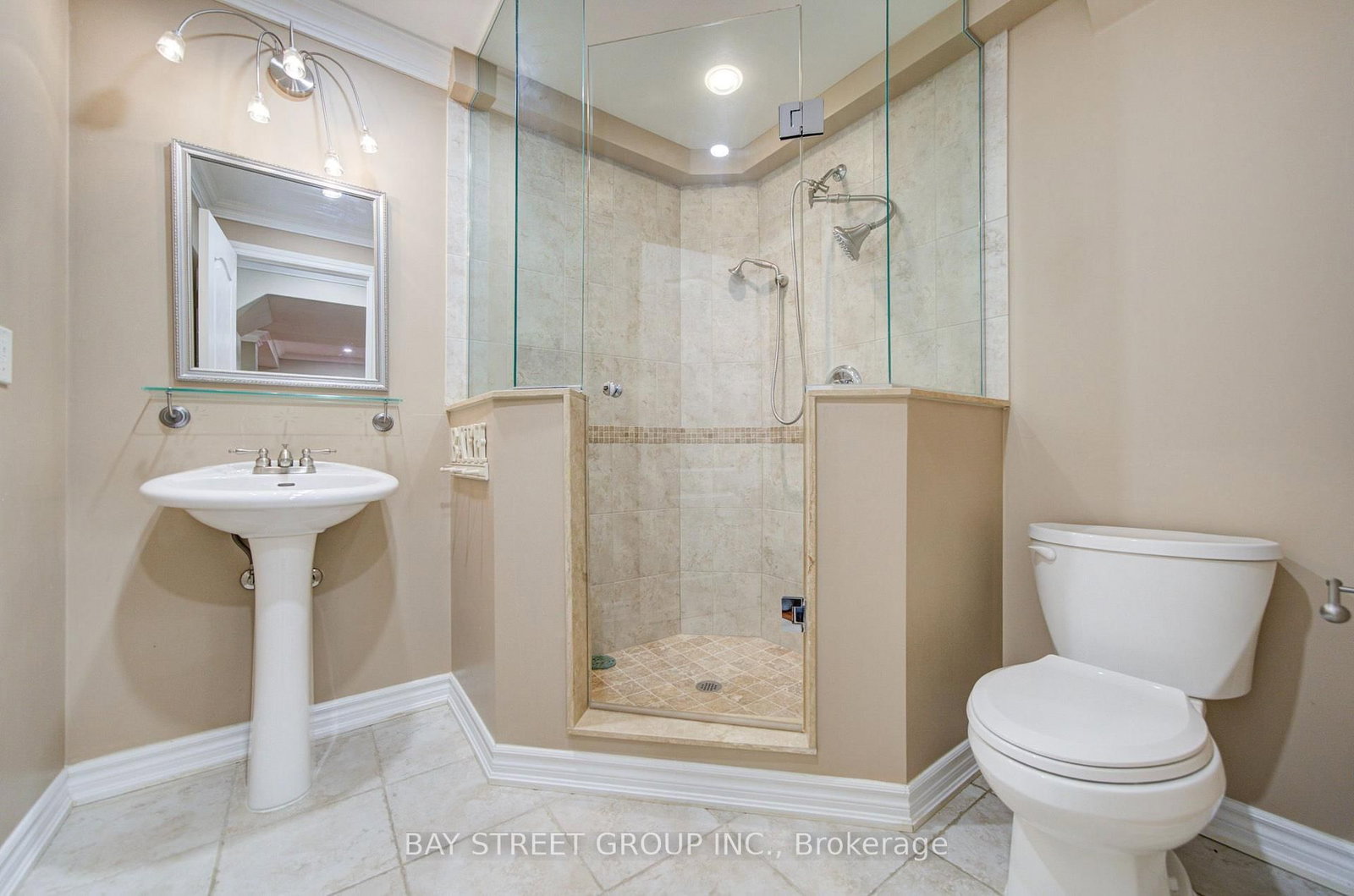 2422 Hertfordshire Way • Oakville, ON photo 48