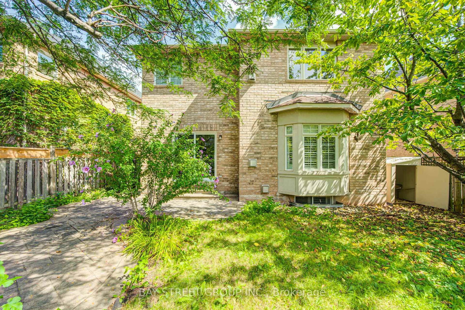 2422 Hertfordshire Way • Oakville, ON photo 49