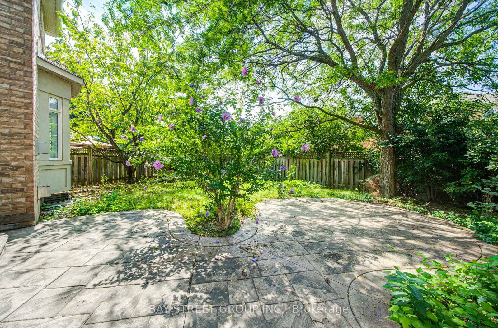2422 Hertfordshire Way • Oakville, ON photo 50