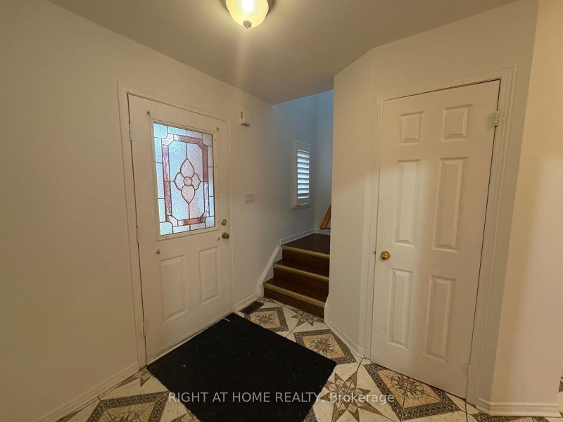 55 Sunley Crescent