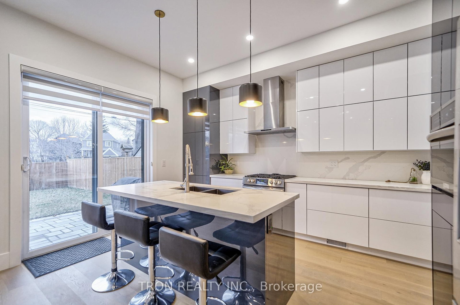 38 Uno Drive • Toronto, ON photo 16