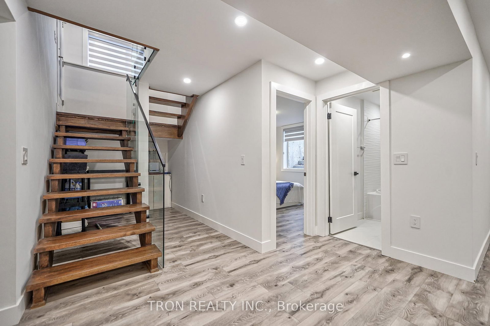 38 Uno Drive • Toronto, ON photo 32