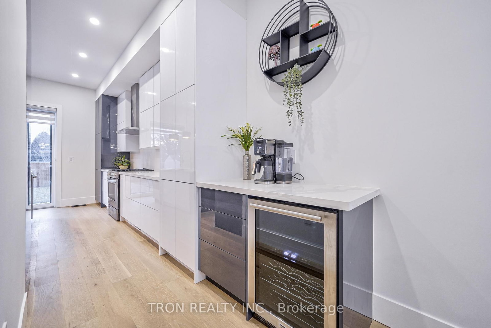 38 Uno Drive • Toronto, ON photo 9