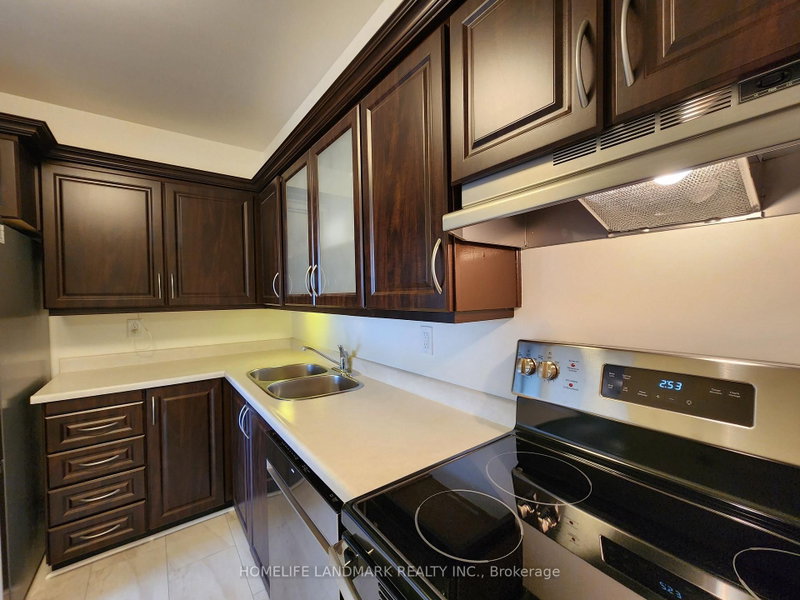 50 Elm Mississauga,ON L5A 3X2 — Photo 22