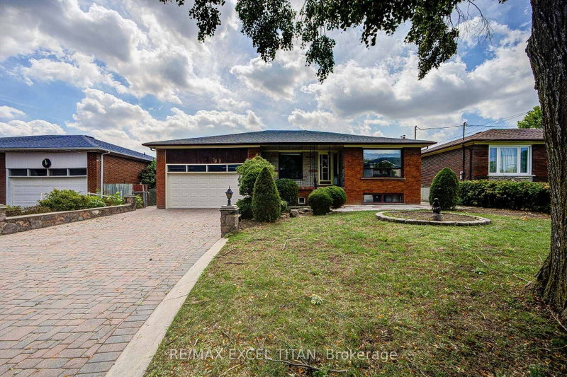 7 Muir Avenue