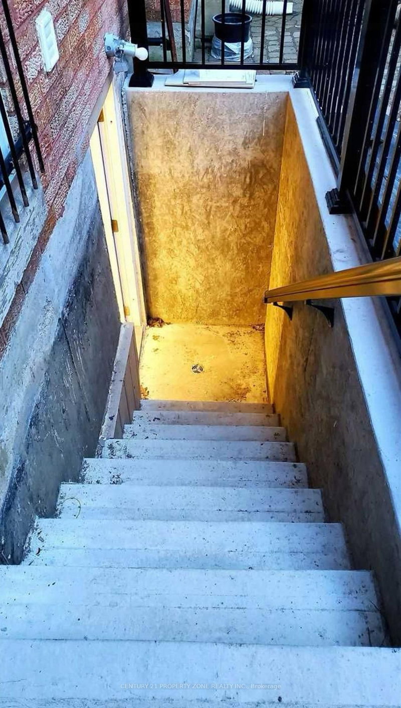 BSMT - 19 Hall Crescent