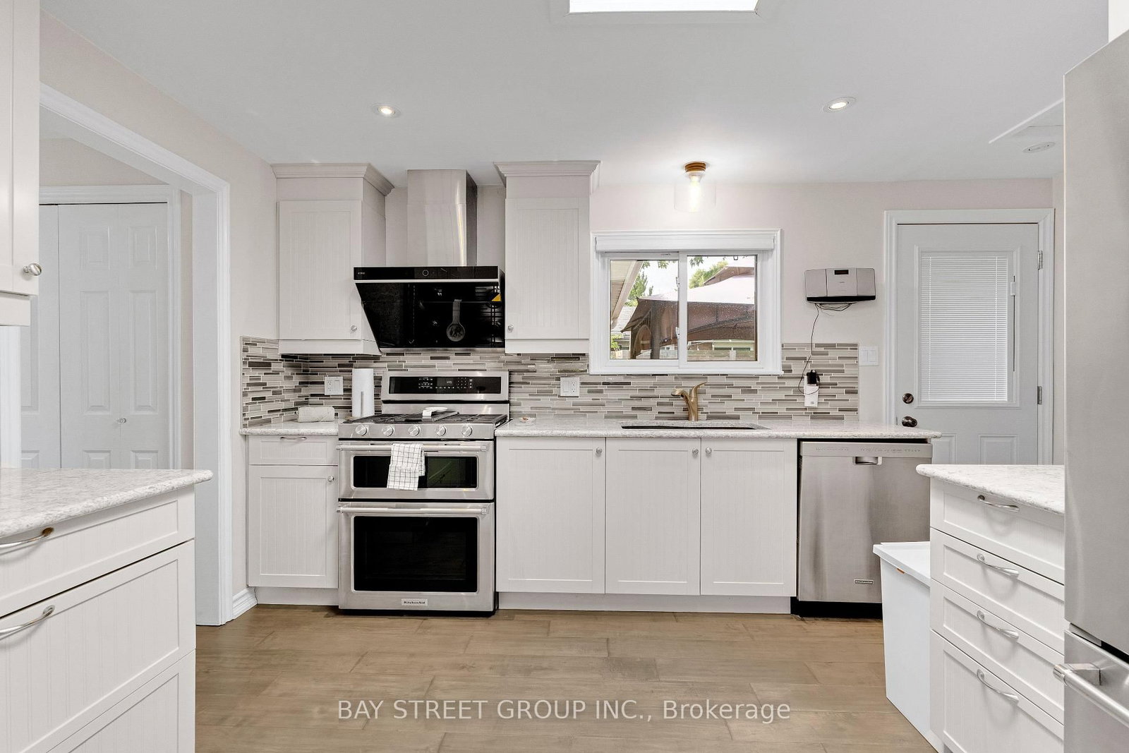 2283 Devon Road • Oakville, ON photo 18