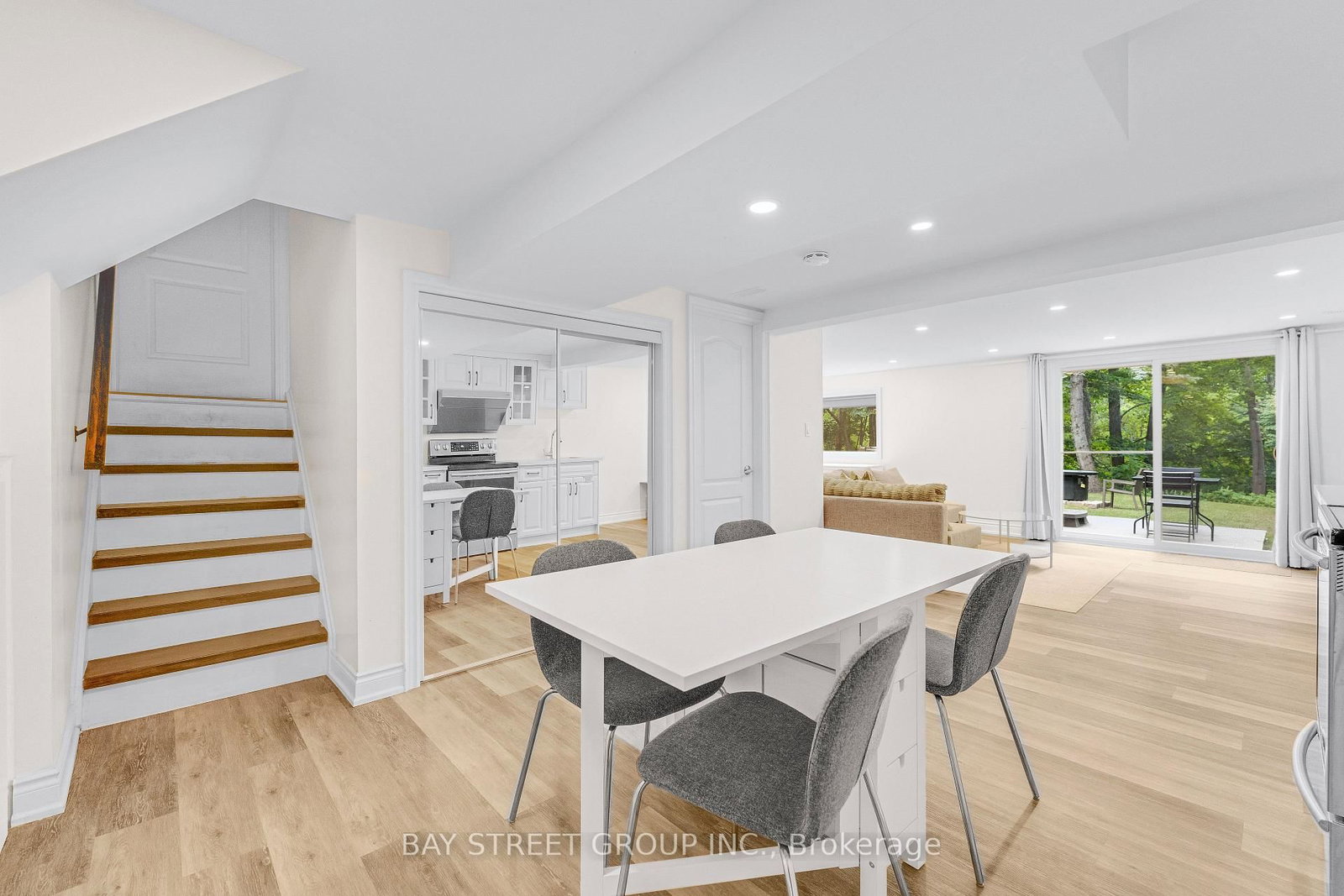 2283 Devon Road • Oakville, ON photo 33