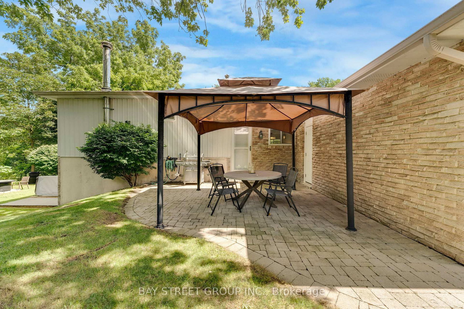 2283 Devon Road • Oakville, ON photo 37