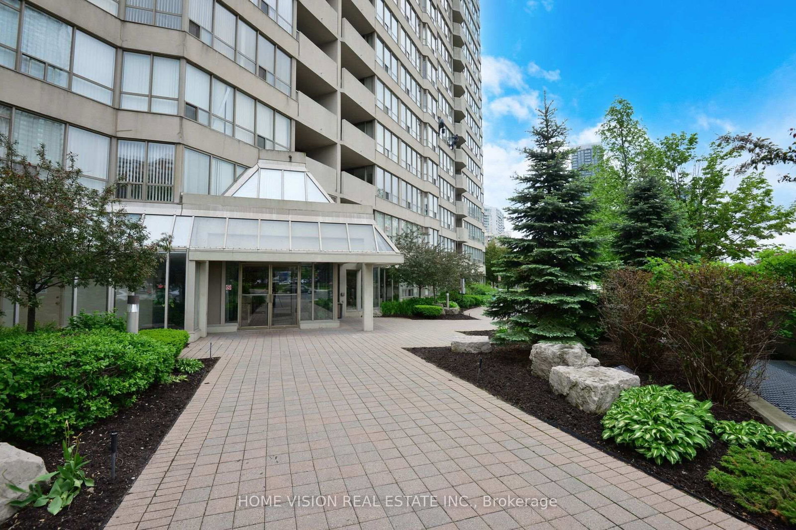 400 Webb Drive S • #1407 • Mississauga, ON photo 1