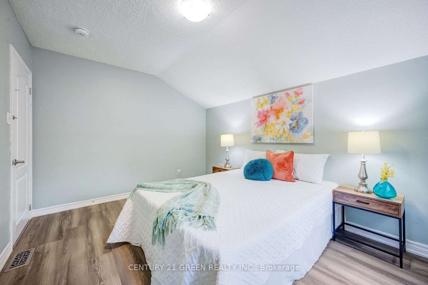 11 Burgby Avenue • Brampton, ON photo 23