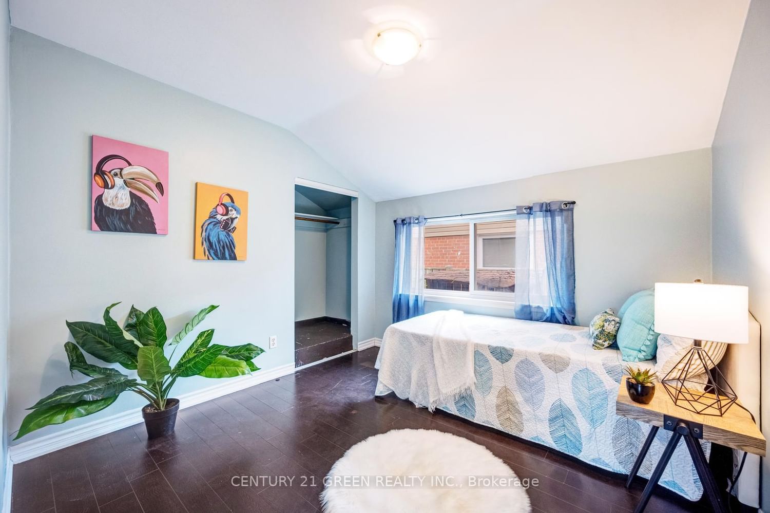 11 Burgby Avenue • Brampton, ON photo 29