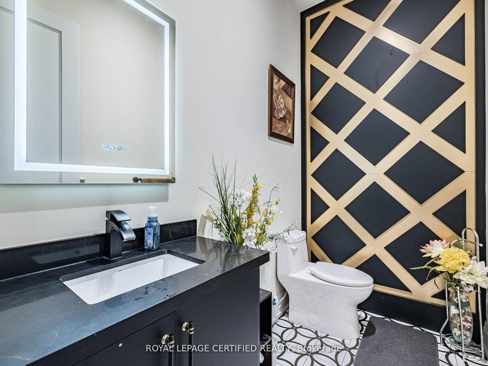 3081 Grenville Drive • Mississauga, ON photo 5