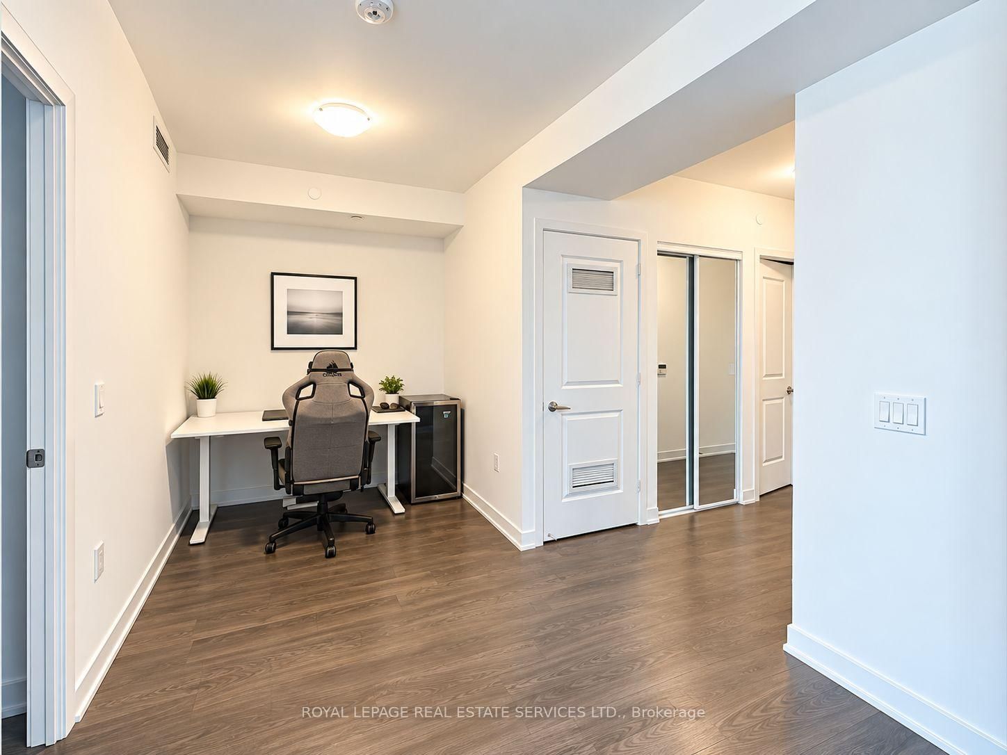 904-4675 Metcalfe Ave, Mississauga, view 6