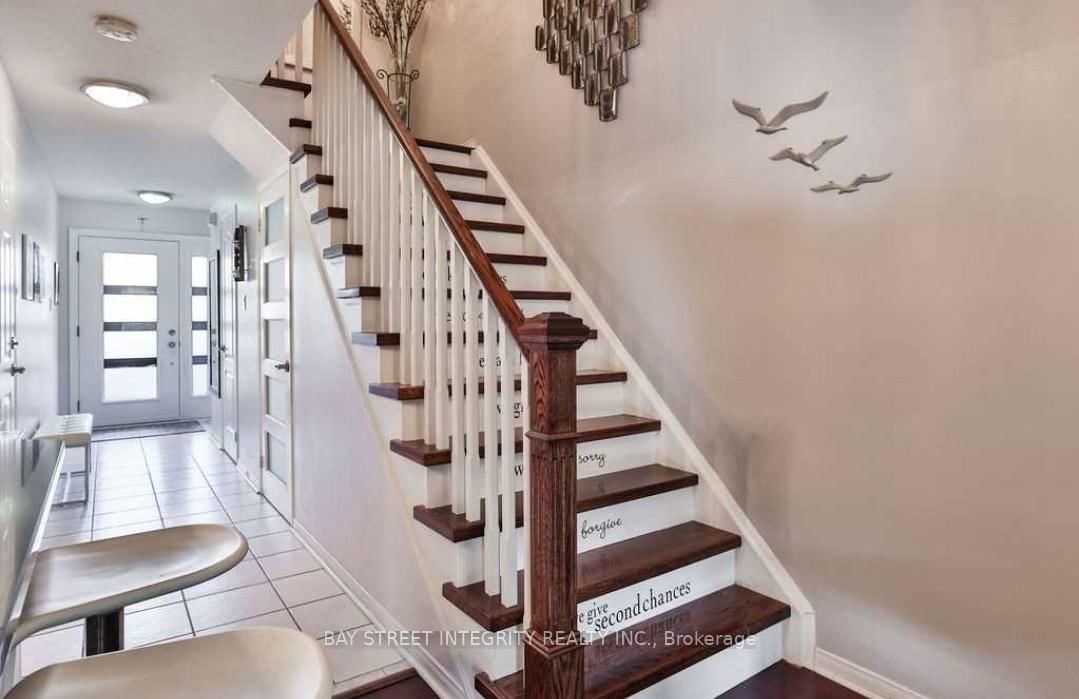 2054 Glenhampton Oakville,ON L6M 3T9 — Photo 6