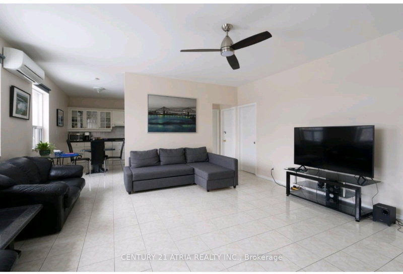 2nd floor - 3199 Dufferin Street
