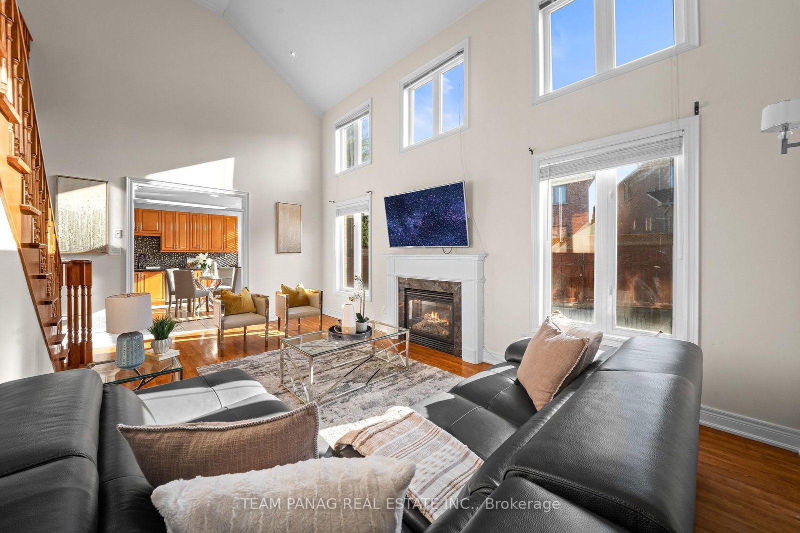 52 Mount Royal Circle • Brampton, ON photo 16