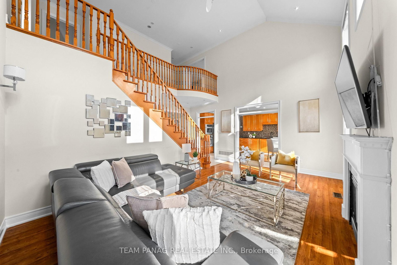 52 Mount Royal Circle • Brampton, ON photo 18