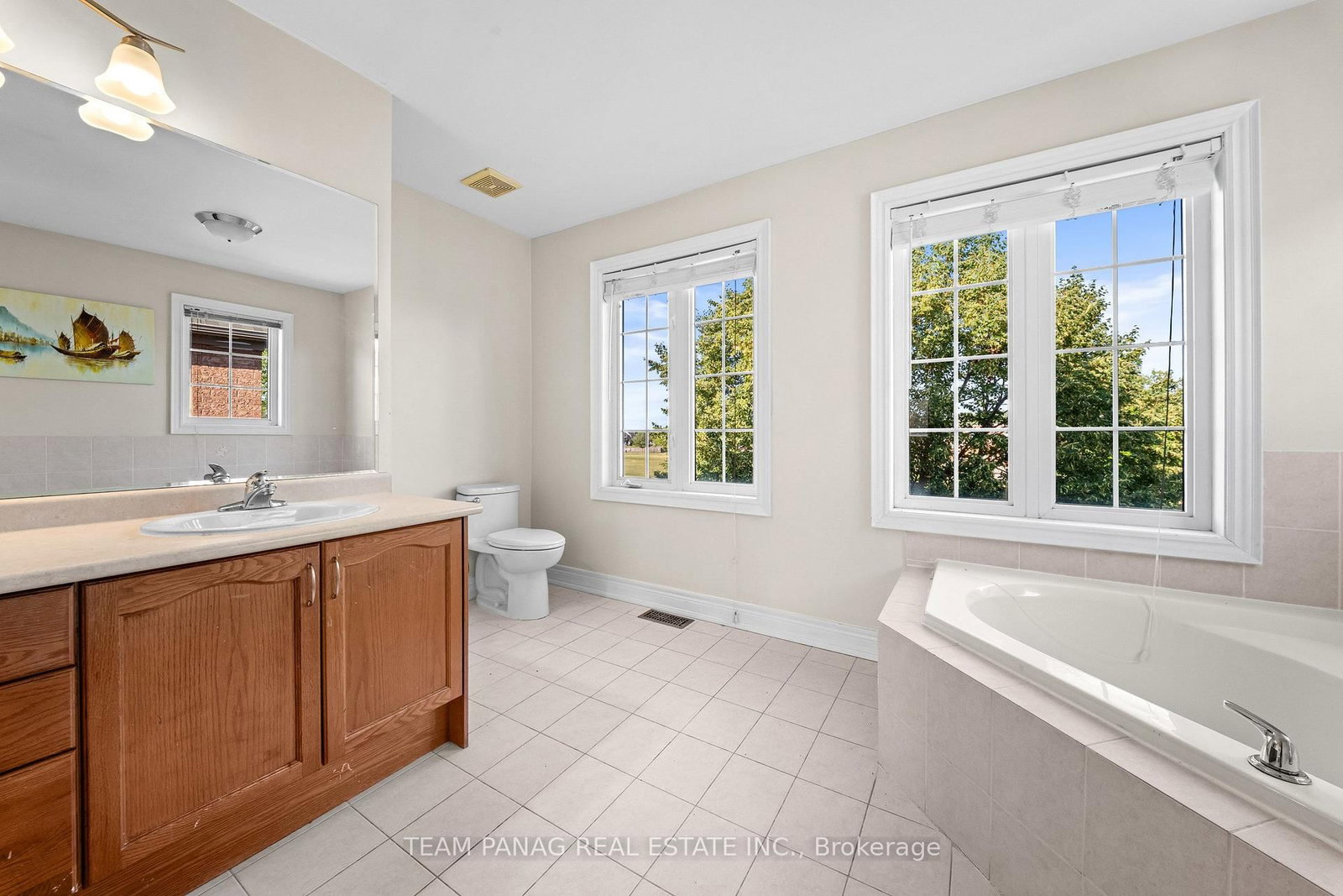 52 Mount Royal Circle • Brampton, ON photo 28