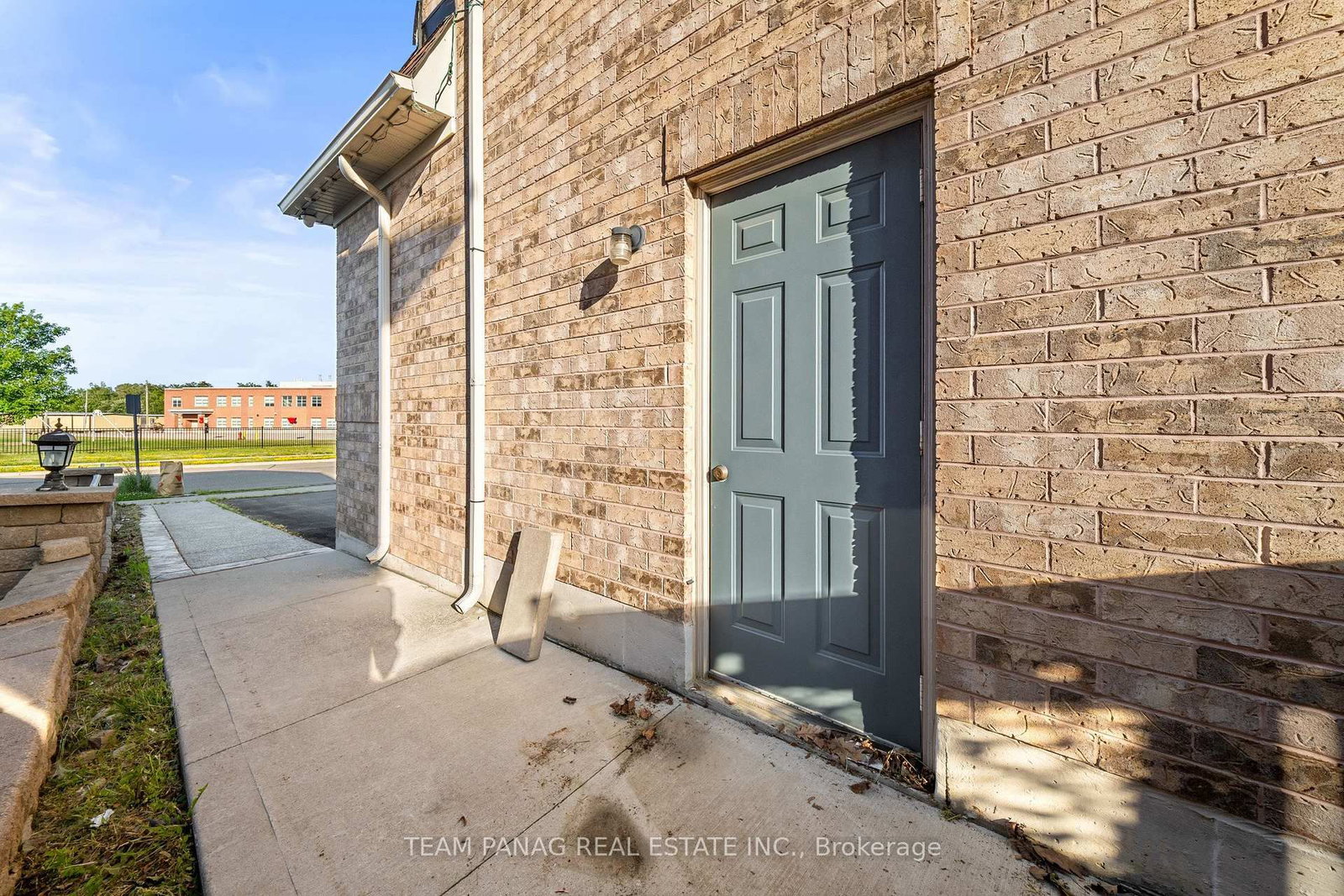52 Mount Royal Circle • Brampton, ON photo 48