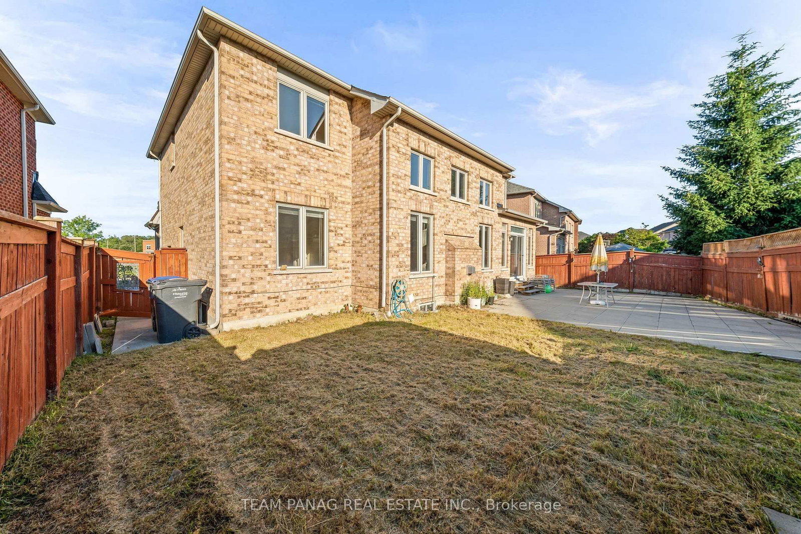 52 Mount Royal Circle • Brampton, ON photo 49