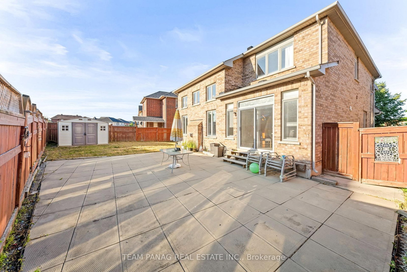 52 Mount Royal Circle • Brampton, ON photo 50